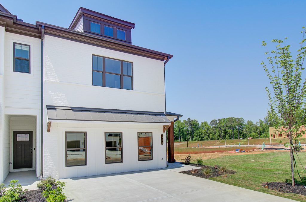 cheshire plan exterior front of model home