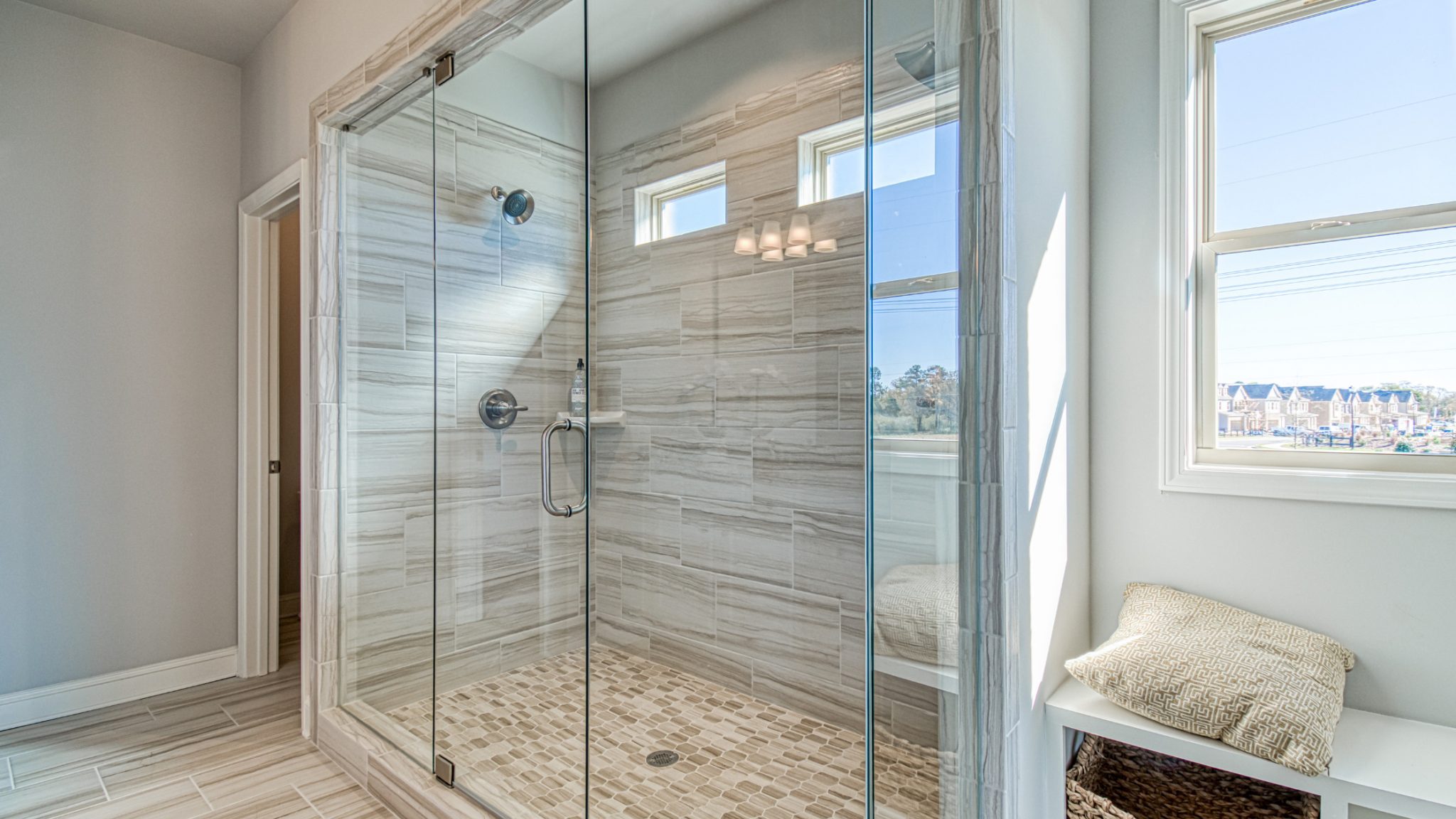 9 Useful Tips to Clean Glass Shower Door - Home Bunch Interior Design Ideas