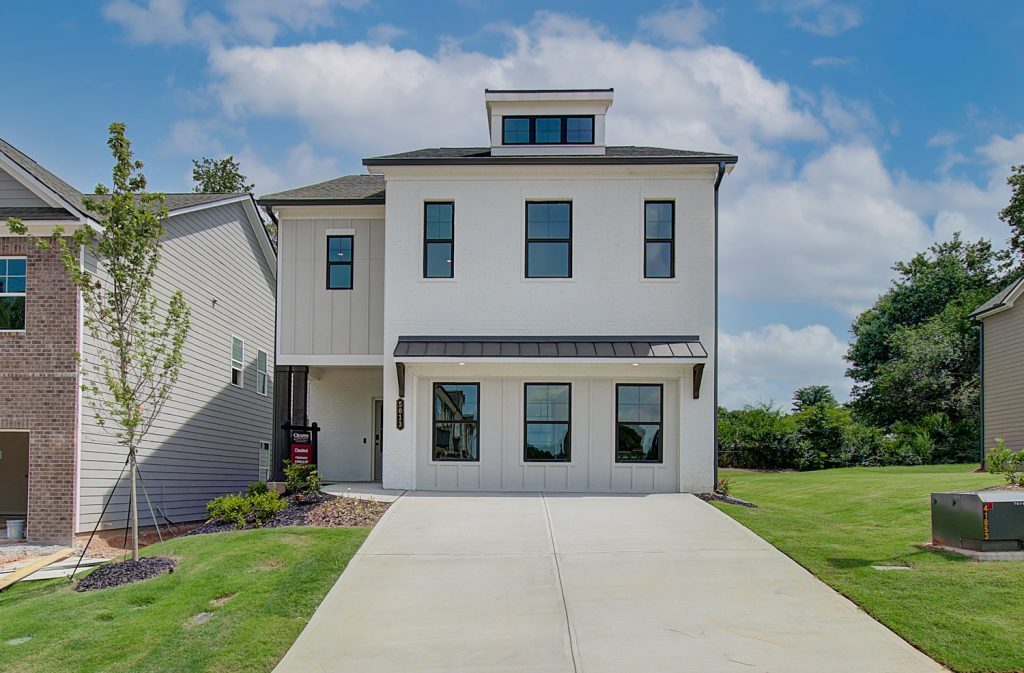 chestnut plan farmhouse style home white exterior, Silver Fox