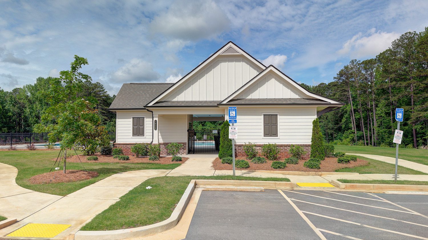 Crofton Place amenities